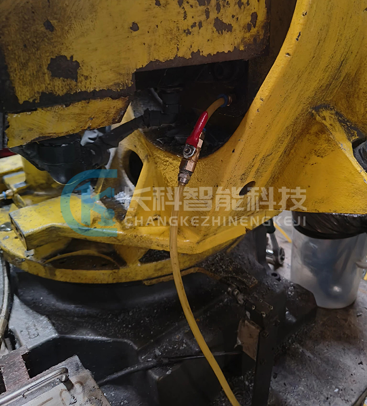 發(fā)那科大型機(jī)器人2000iB 165R 165F保養(yǎng) 發(fā)那科大型機(jī)器人2000iB 165R 165F保養(yǎng)